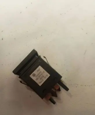Volkswagen PASSAT B7 Windscreen/window heater switch 3B0959621C