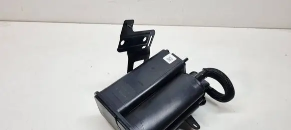 Renault Clio V Active carbon filter fuel vapour canister 149509105R 149504164R 7793256