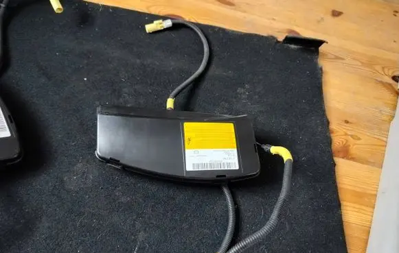 KIA Ceed Seat airbag 607184900