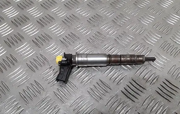 Nissan Qashqai Fuel injector 0445115007 H82409398