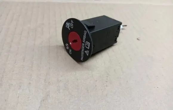 Suzuki SX4 S-Cross Passenger airbag on/off switch 3897052K00 3997057L00