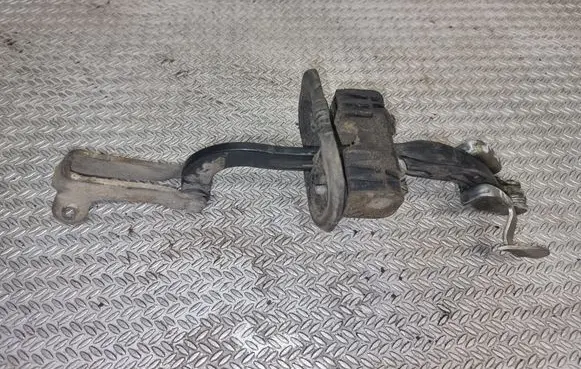 Fiat Ducato Rear door check strap stopper 