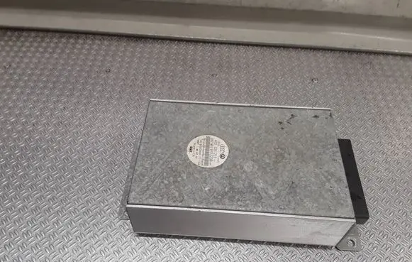 Audi A6 S6 C6 4F Sound amplifier 4F0035223 4F0910223B