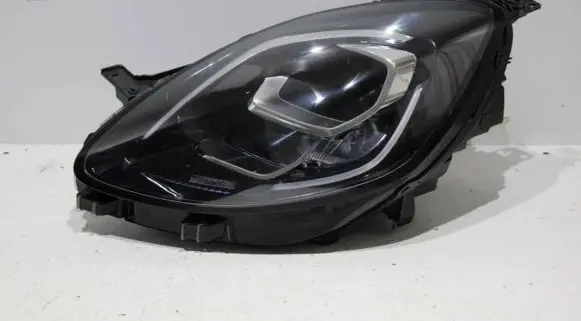 Ford Puma Headlight/headlamp L1TB13E015EH BX726 90202257