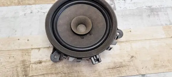 Volvo C30 Front door speaker 30657444