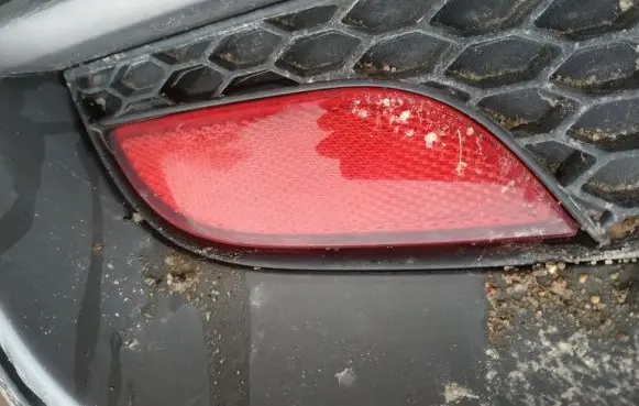 Rear tail light reflector