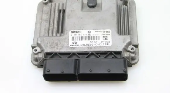 Hyundai ix35 Engine control unit/module 391012F250