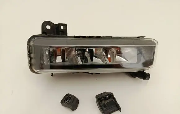 BMW 3 G20 G21 Front fog light 8089526
