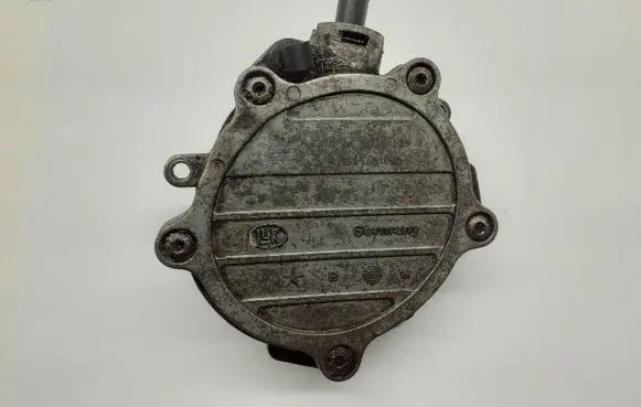 Audi A6 S6 C6 4F Vacuum pump 06E145100D 150405201525
