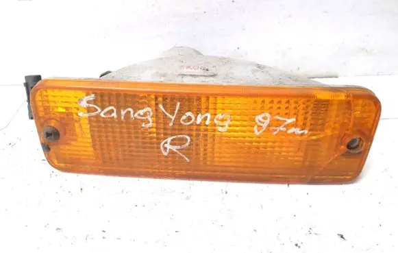 SsangYong Musso Front indicator light