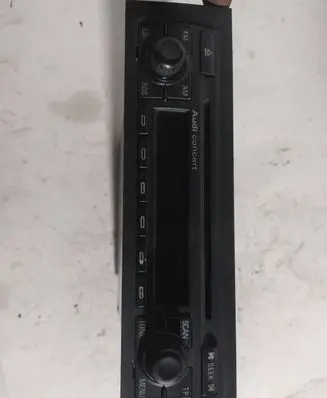 Audi A3 S3 8P CD/DVD changer 