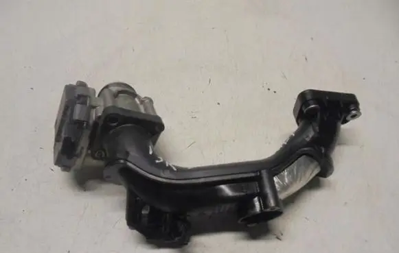 Peugeot 5008 Throttle valve
