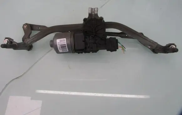 Peugeot 207 Front wiper linkage and motor 3397020769