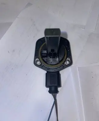 Audi A6 S6 C6 4F Oil level sensor 06E907660 6PR00807903