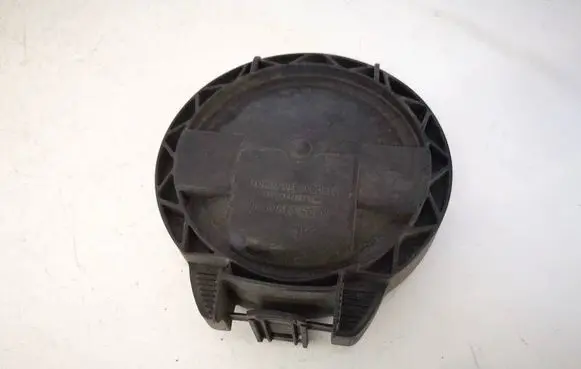 Mercedes-Benz C W203 Headlight/headlamp dust cover 1305219079