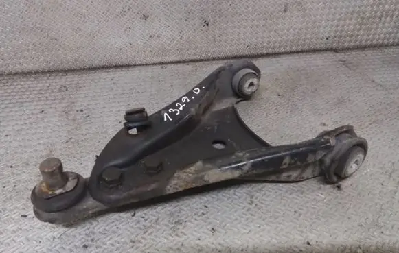 Renault Twingo II Front lower control arm/wishbone