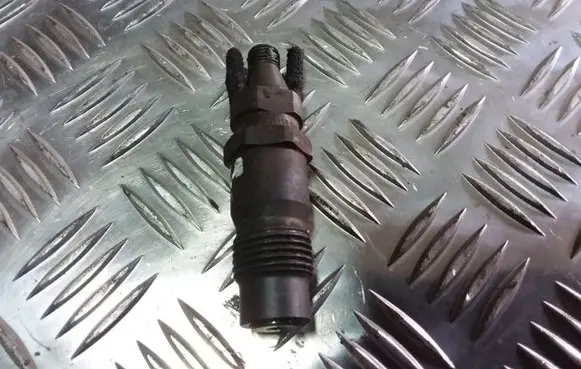 Nissan Almera Fuel injector 2J610 0432217308