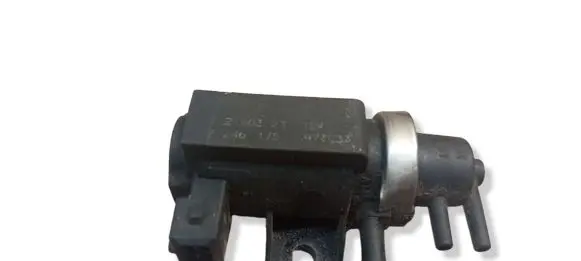 BMW 5 E39 Turbo solenoid valve 72190323