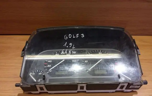 Volkswagen Golf III Speedometer (instrument cluster) 5392325900