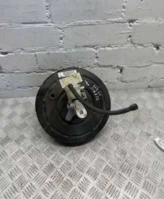 Renault Scenic III - Grand scenic III Brake booster 472100013R