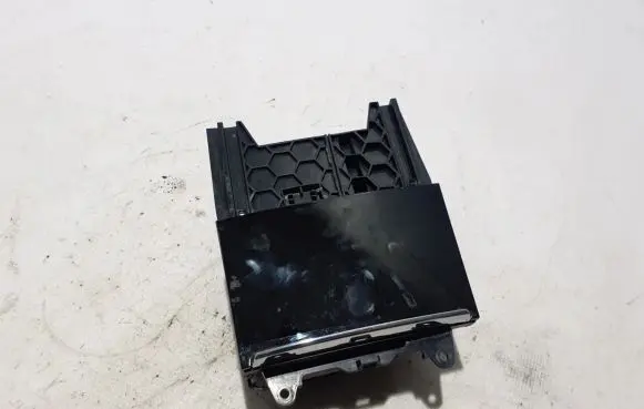 Skoda Karoq Ashtray (front) 566863077