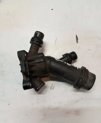 Thermostat/thermostat housing