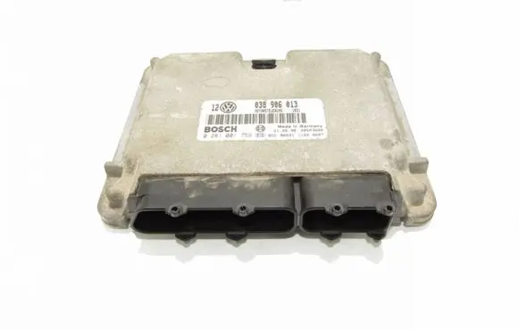 Volkswagen Golf IV Engine control unit/module 038906013