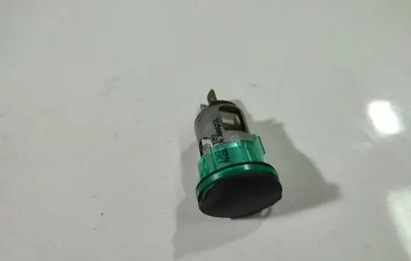 Jaguar X-Type Cigarette lighter 
