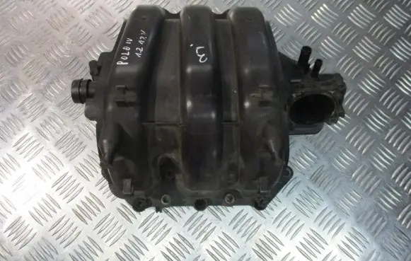 Volkswagen Polo IV 9N3 Intake manifold