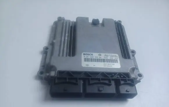 Renault Clio IV Engine control unit/module 0281030899