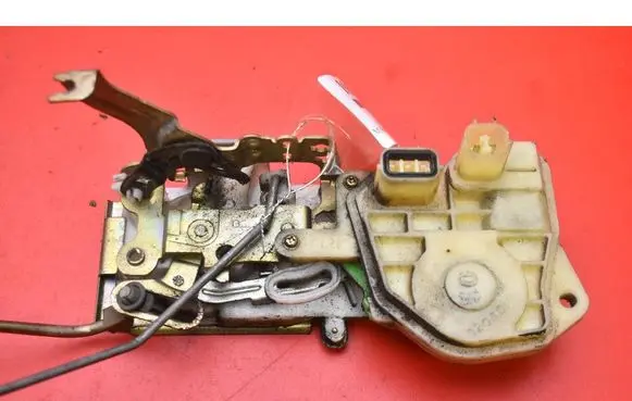 Honda Civic Front door lock 