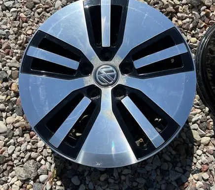 Volkswagen e-Golf R16 alloy rim 5ge601025