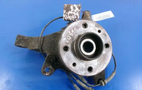 Renault Laguna I Front wheel hub spindle knuckle