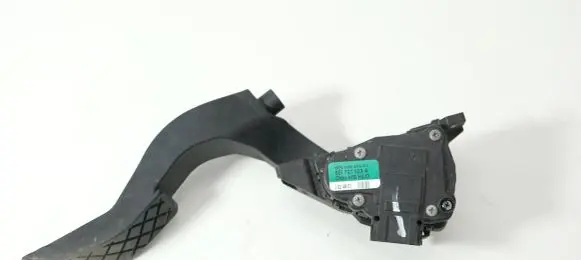 Audi A4 S4 B6 8E 8H Accelerator throttle pedal 8E1721523A