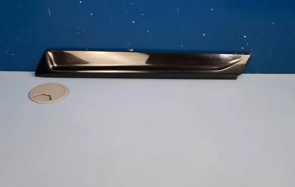 Audi Q7 4M Tailgate trim 4M0854871
