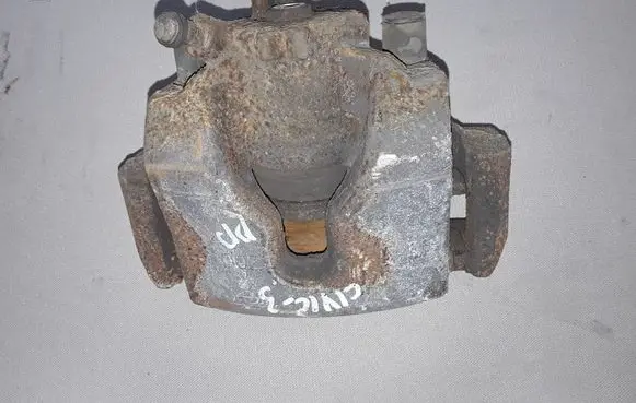 Honda Civic IX Front brake caliper 