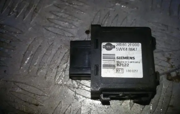 Nissan Almera Tino Immobilizer control unit/module 285912F000 5WK48647