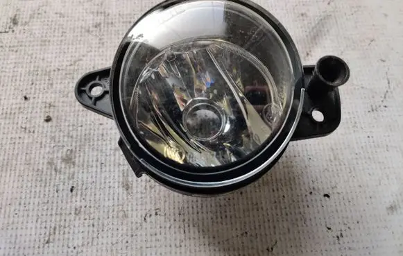 Volkswagen Golf V Front fog light 90037584