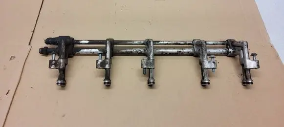 Volkswagen Transporter - Caravelle T5 Fuel main line pipe 070133317C