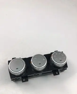 Subaru Forester SG Climate control unit 72311SA120