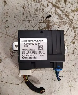 Mercedes-Benz C W205 Fuel injection pump control unit/module A0009006007 150049221629E A2C30401500