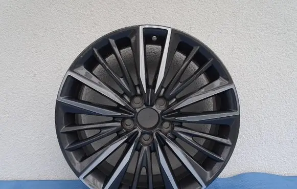 Toyota RAV 4 (XA50) R18 alloy rim HL49312