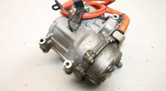 Mitsubishi Outlander Air conditioning (A/C) compressor (pump) 7813A379
