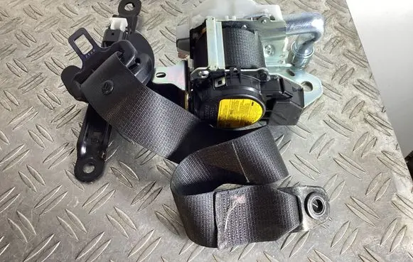 Lexus GS 250 350 300H 450H Front seatbelt 7X4450P