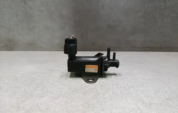 Toyota Corolla Verso AR10 Turbo solenoid valve 2581927050 1497000850