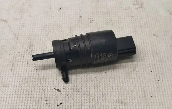 BMW X5 E70 Windscreen/windshield washer pump 6934160 3095102 10833217
