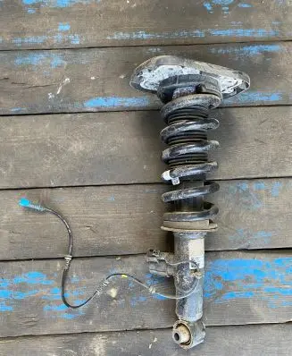 BMW X5 G05 Rear shock absorber/damper 6869026