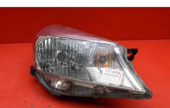 Toyota Yaris Headlight/headlamp 0D79
