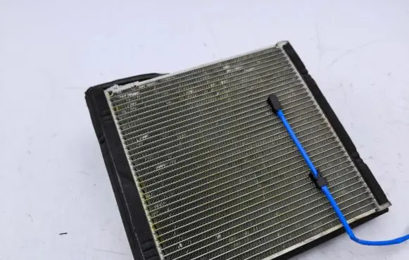 Air conditioning (A/C) radiator (interior)