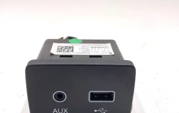 Fiat Tipo USB socket connector 07356582810